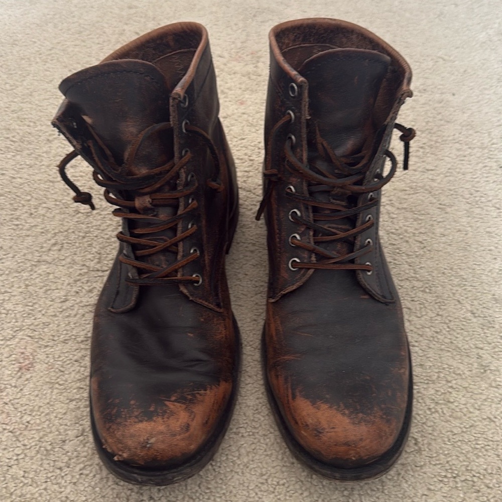 Frye Tyler boot in black size 10.5